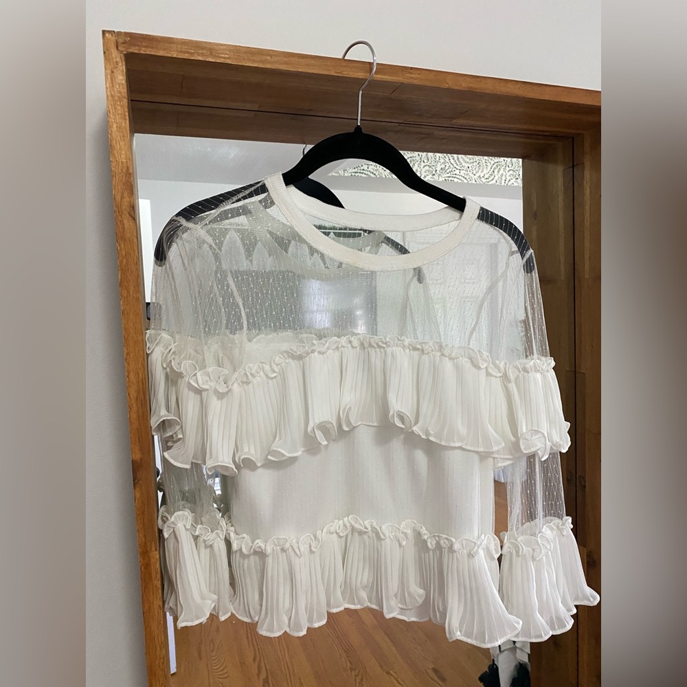 Akira White Three-Quarter Sleeve Top Size M - Good Condition